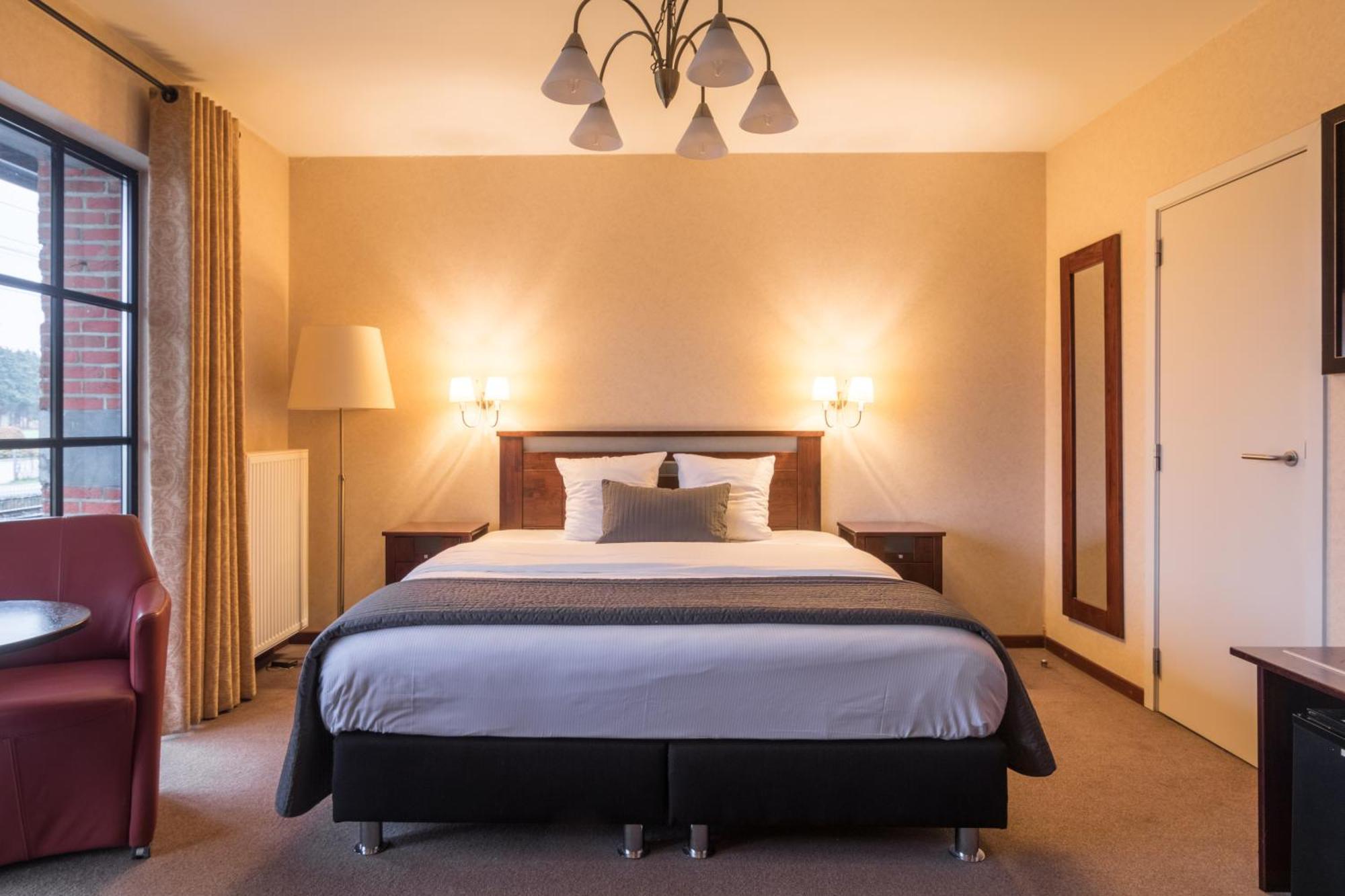Turnhout City Hotel Экстерьер фото